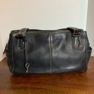 Fossil Black Pebble Leather 3 Section Pocket Shoulder Bag. -flaw-